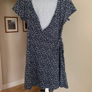 Size L Hollister navy blue summer dress